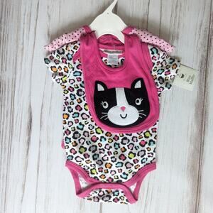 Mini Muffin Cat Onesie and Bib Gift Set Sz 6-9m